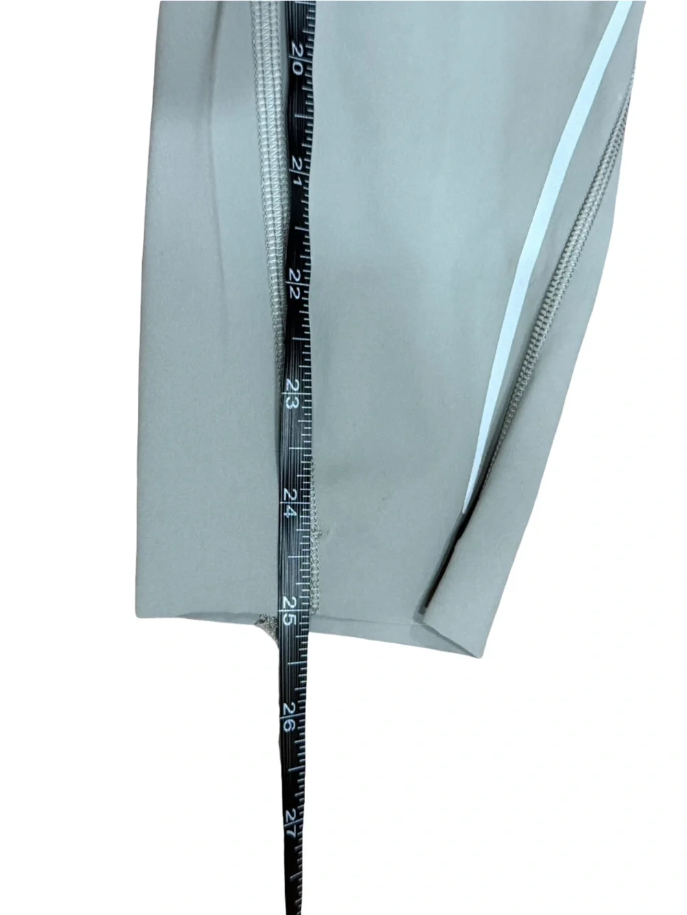 🩶‎ Lululemon Base Pace High-Rise Reflective Tight 25